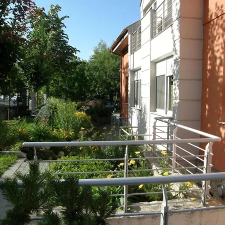 Bed & Breakfast Promedicum Panzio 2*