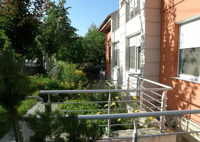 Oda ve Kahvaltı Promedicum Panzio 4*